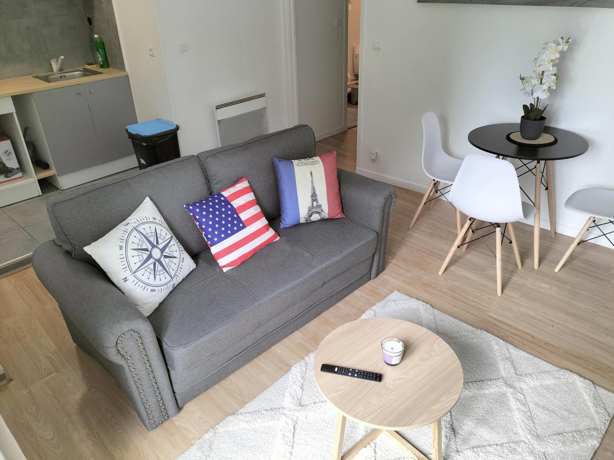 Apartment Super Autonome A Villepinte Proche De Paris *